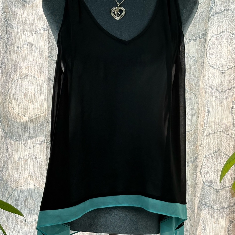 Bisou Bisou Black and Teal Top
